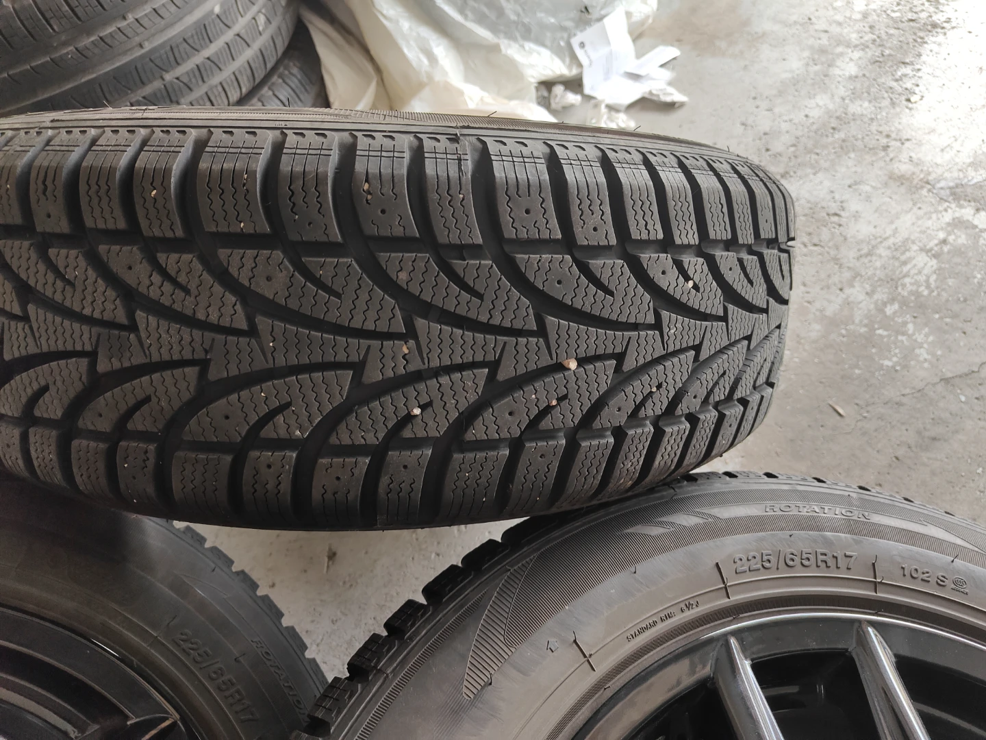 Set of 4 Winter Tires and Rims - photo 2