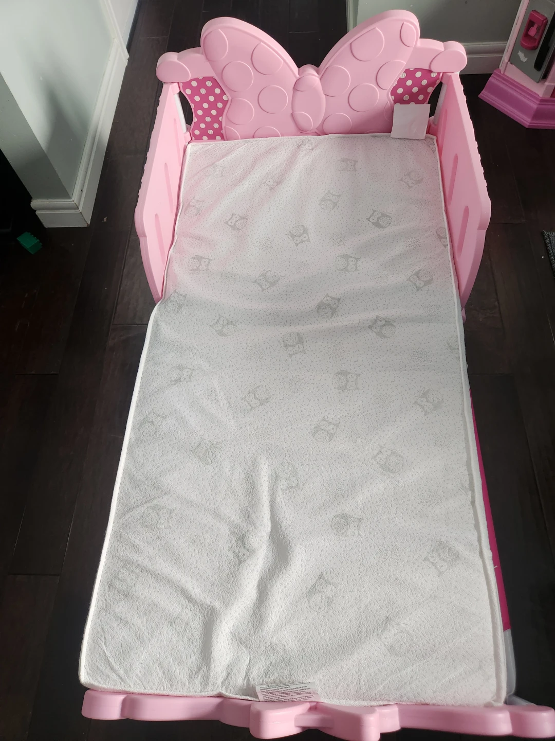Minnie Mouse Toddler Bed