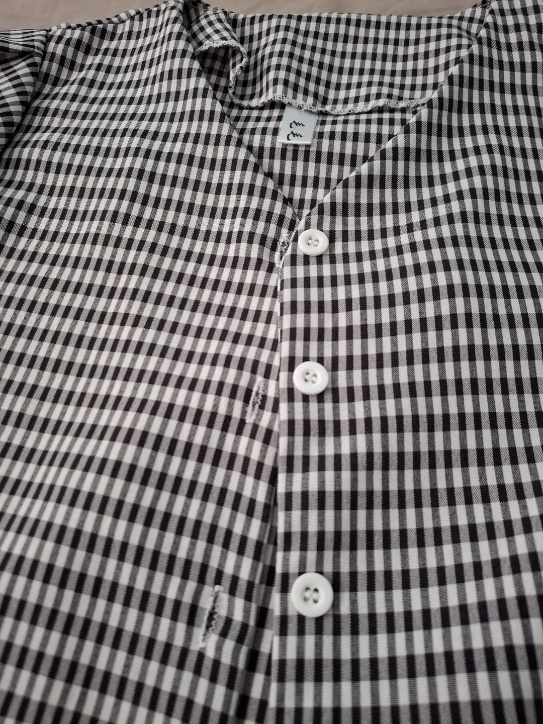 Short Sleeve Gingham Button-Up Blouse - photo 2