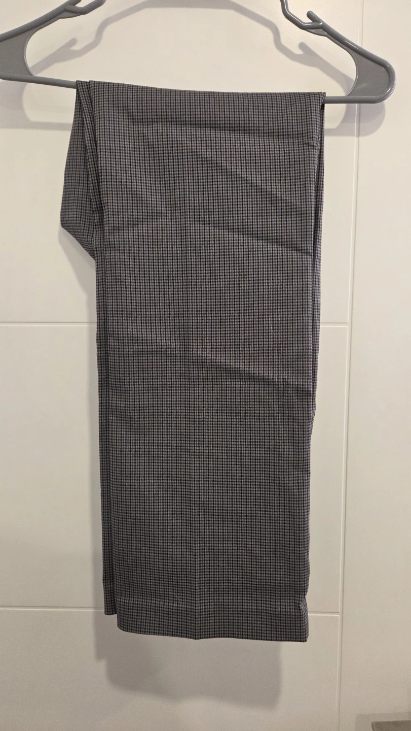 Reitmans Petite Straight Leg Pants - Size 8 - photo 2