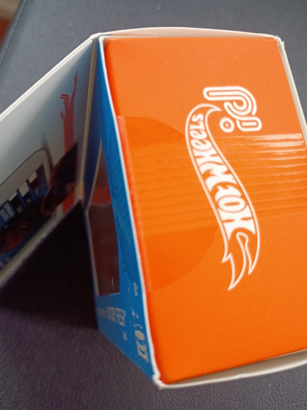 Hot Wheels id 2018 Honda Civic Type R Limited Run Collectible - photo 3
