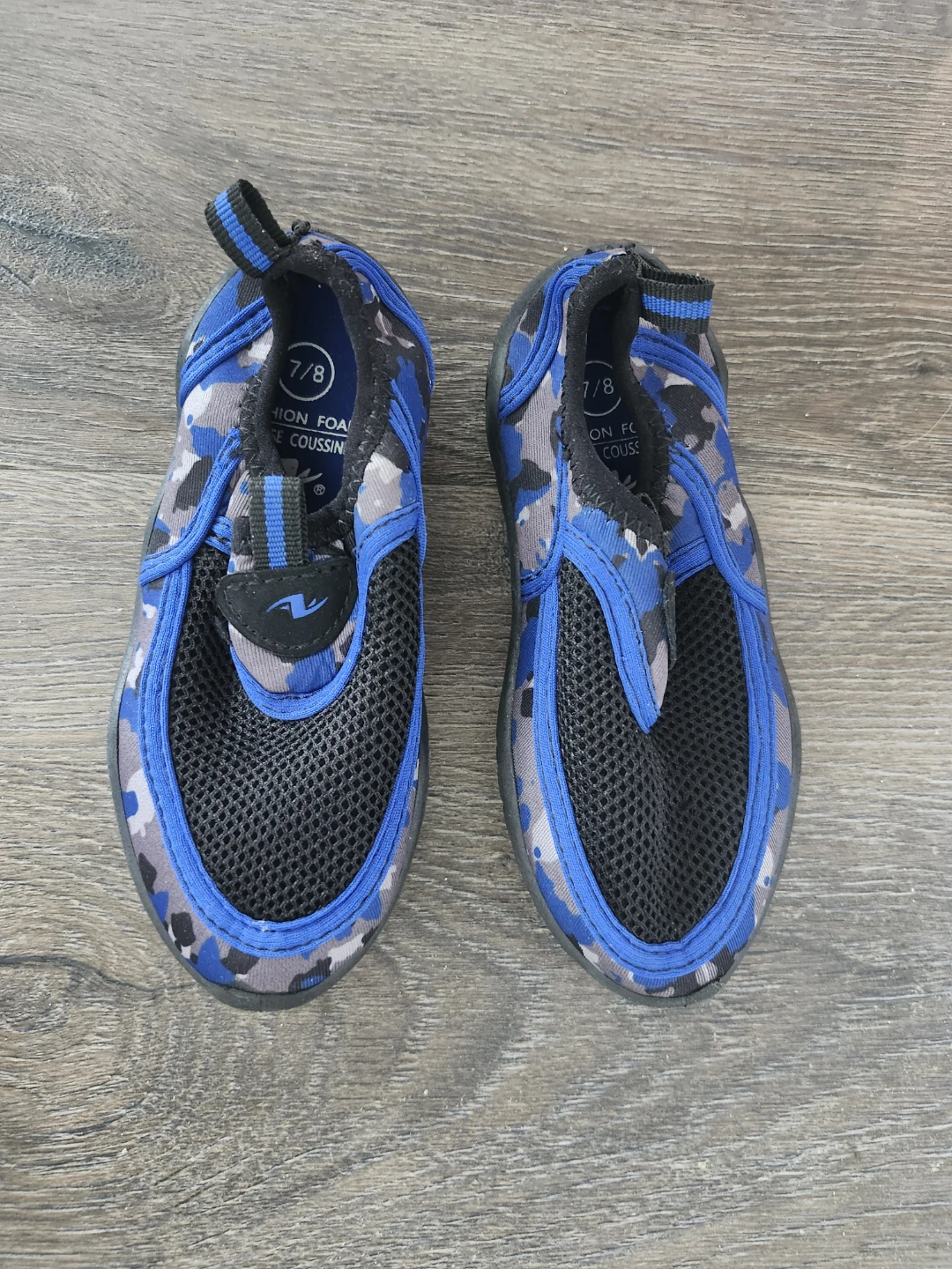Athletic Works Kids Water Shoes Size 7/8