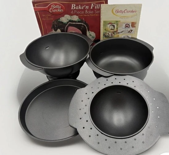Betty Crocker Bake 'n Fill 4 Piece Cake Pan Set - photo 4
