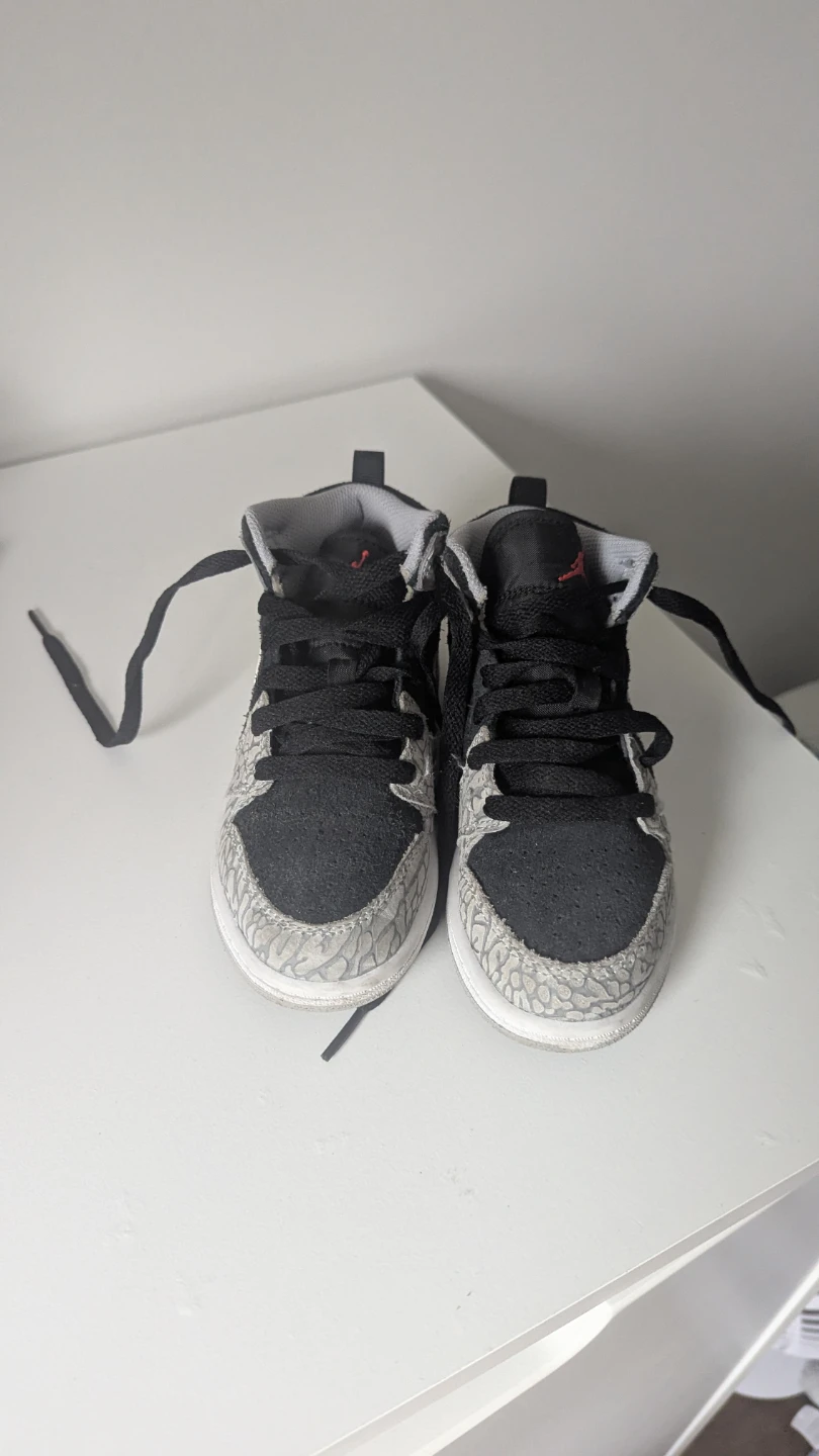 Air Jordan 1 Mid SE Elephant Print – Kids 12C - photo 2