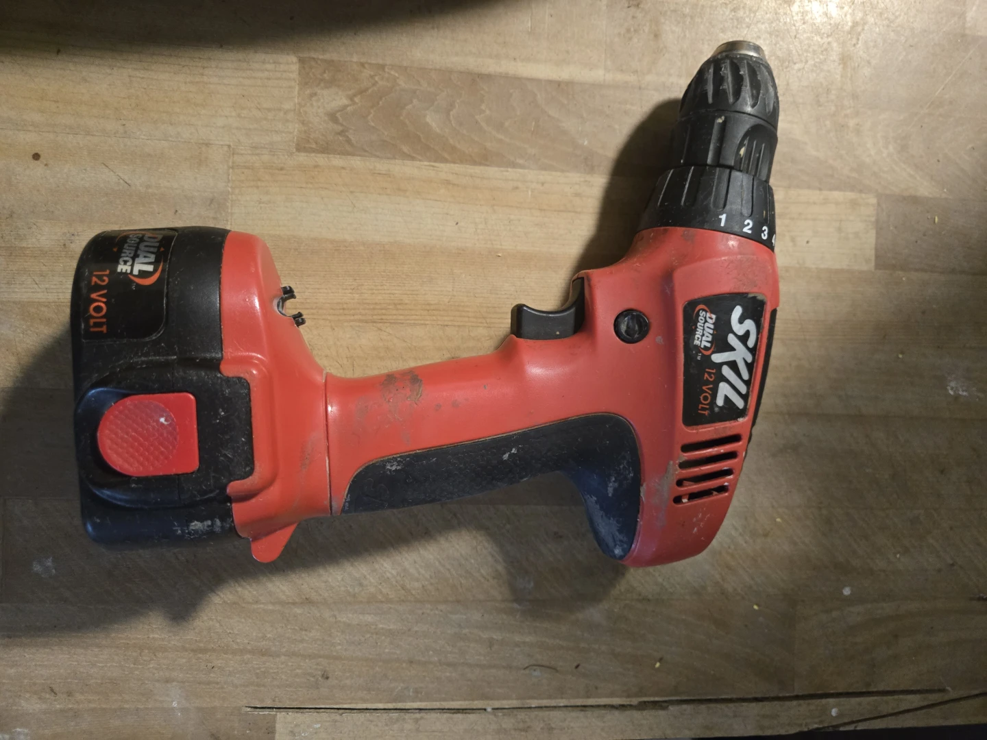 SKIL 12-Volt Dual Source Cordless Drill - photo 4