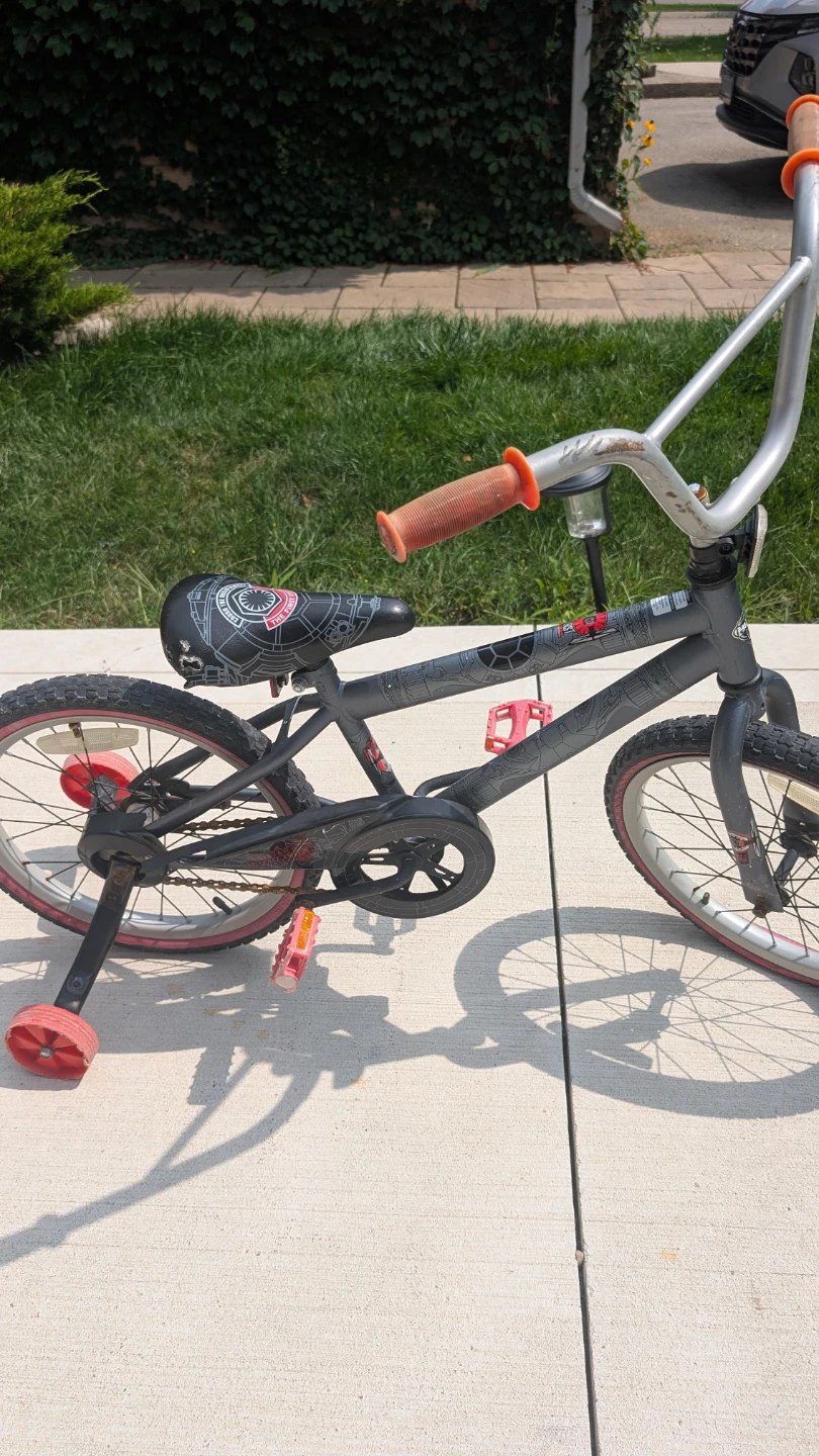 🚲 Red/Black Kids Bike – 18 Inch