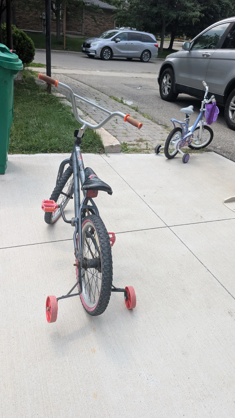 🚲 Red/Black Kids Bike – 18 Inch - photo 3