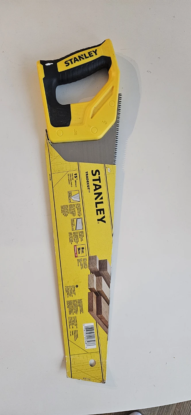 Stanley Tradetcut panel saw. 15-inch (380mm) blade.