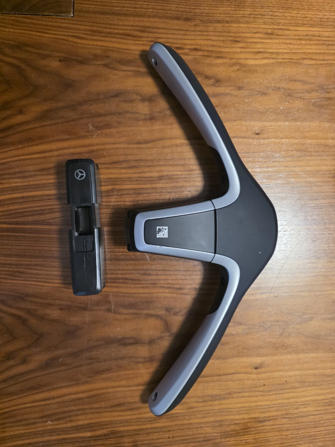 OEM Mercedes-Benz Clothes Hanger - photo 5