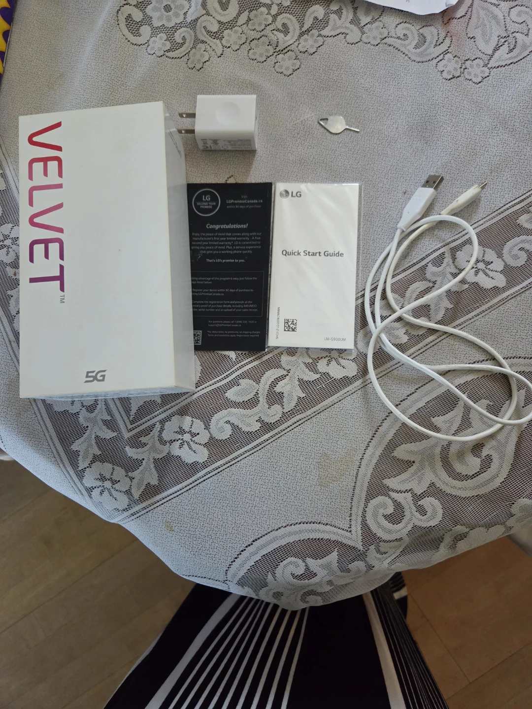 LG Velvet 5G LM-G900UM Android Phone - photo 2