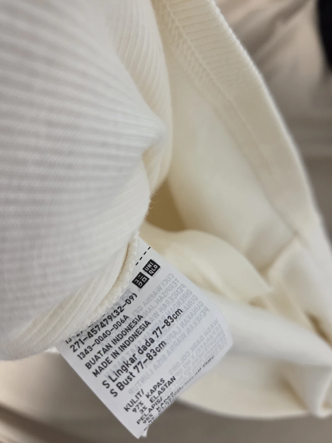 Uniqlo bra top - photo 2