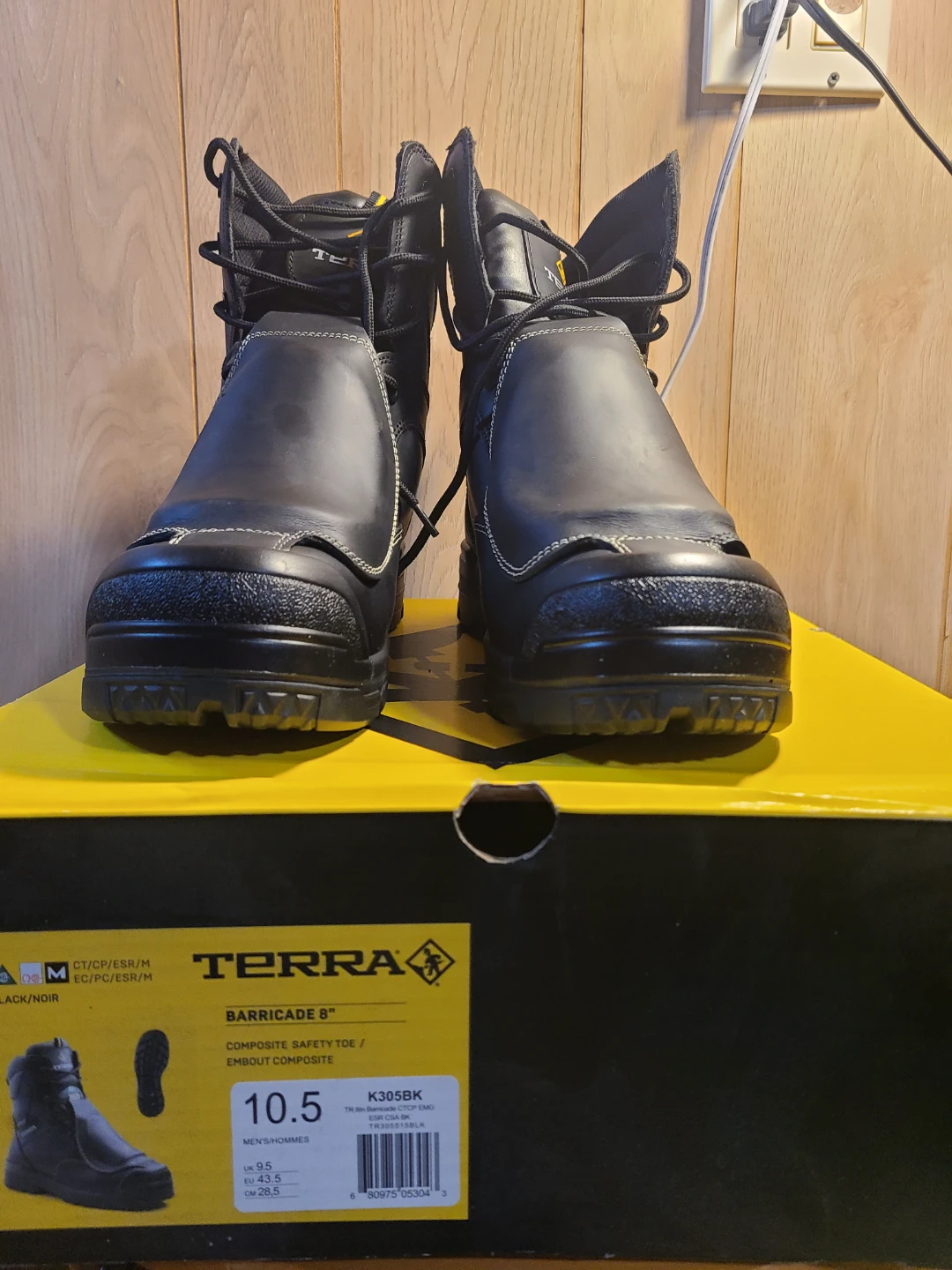 Terra "BARRICADE 8" Composite Safety Toe Boots