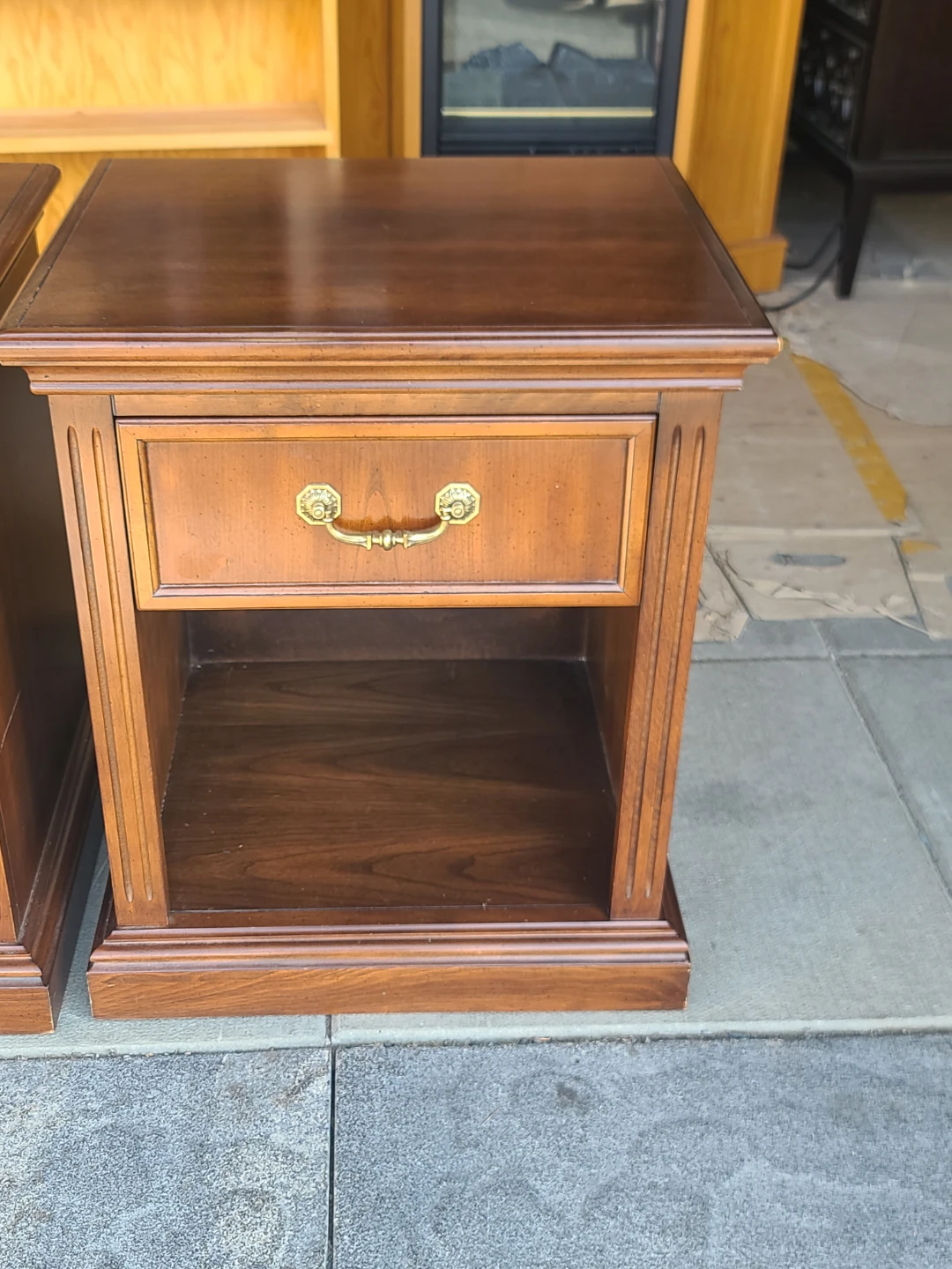 Electrohome by Deilcraft Nightstands - photo 4