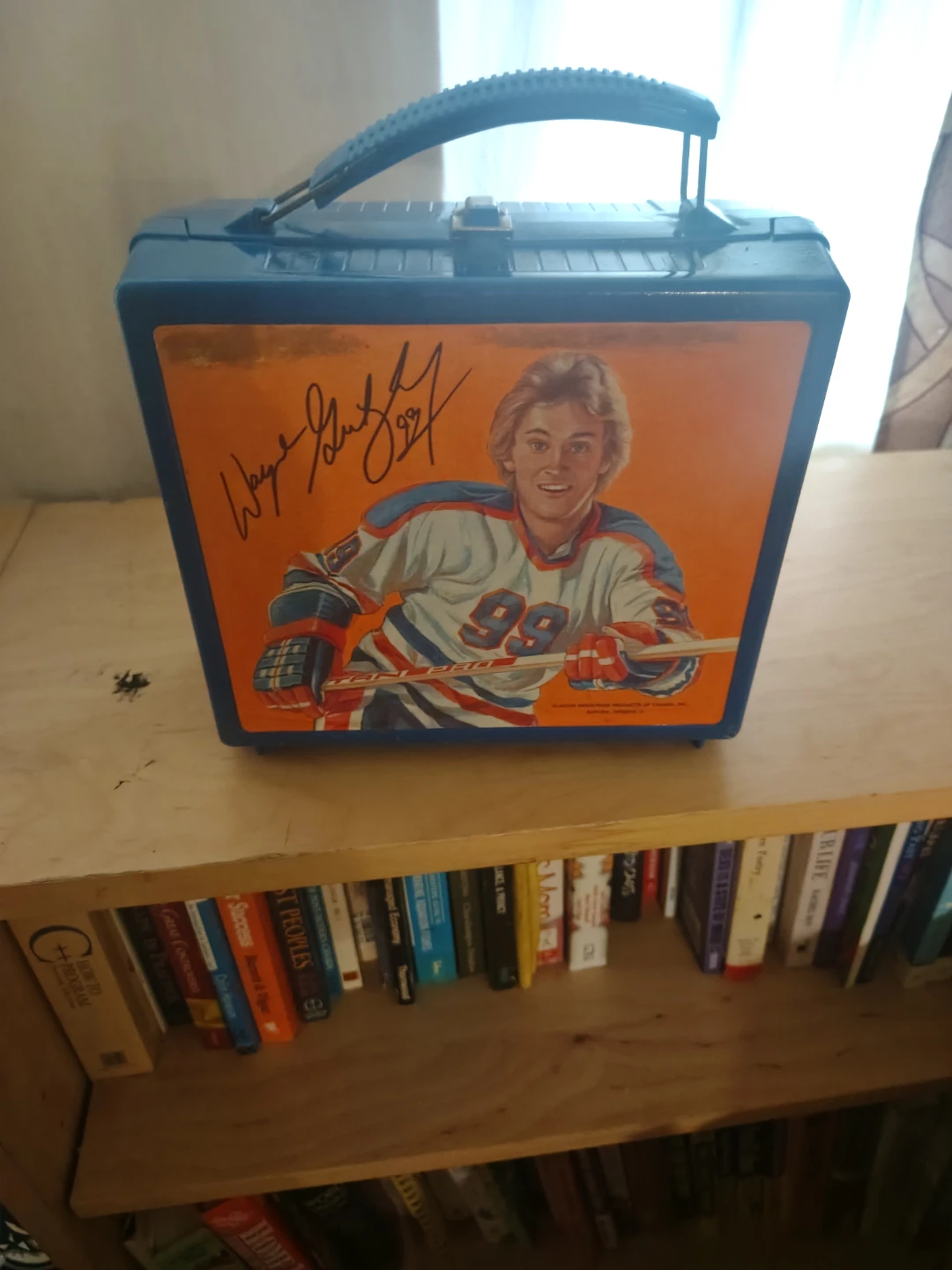 Wayne Gretzky lunchbox and thermos in excellent condition !