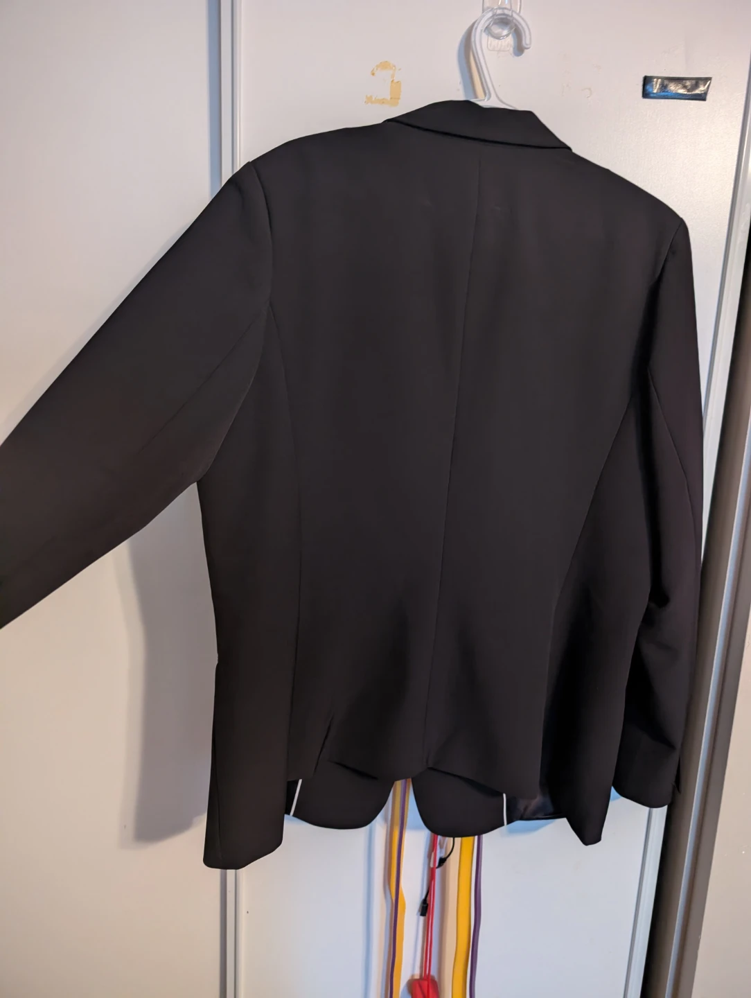 LE CHÂTEAU Black Washable Suit Blazer - size 12/14 - photo 5