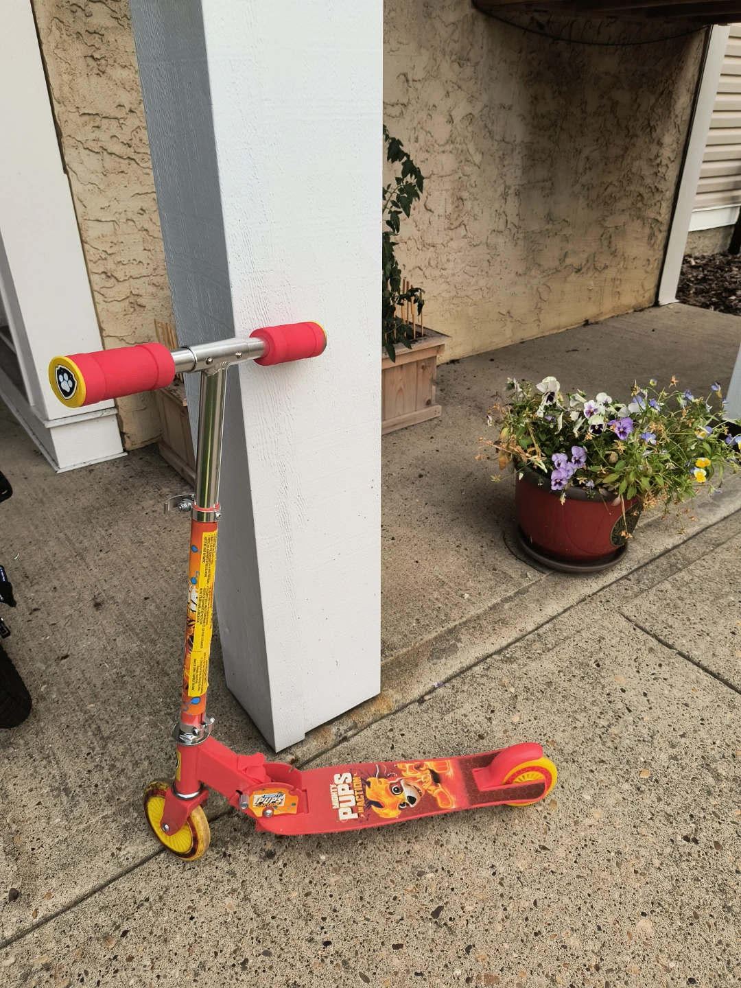 $5.00 Paw Patrol Mighty Pups Kids Kick Scooter - photo 2