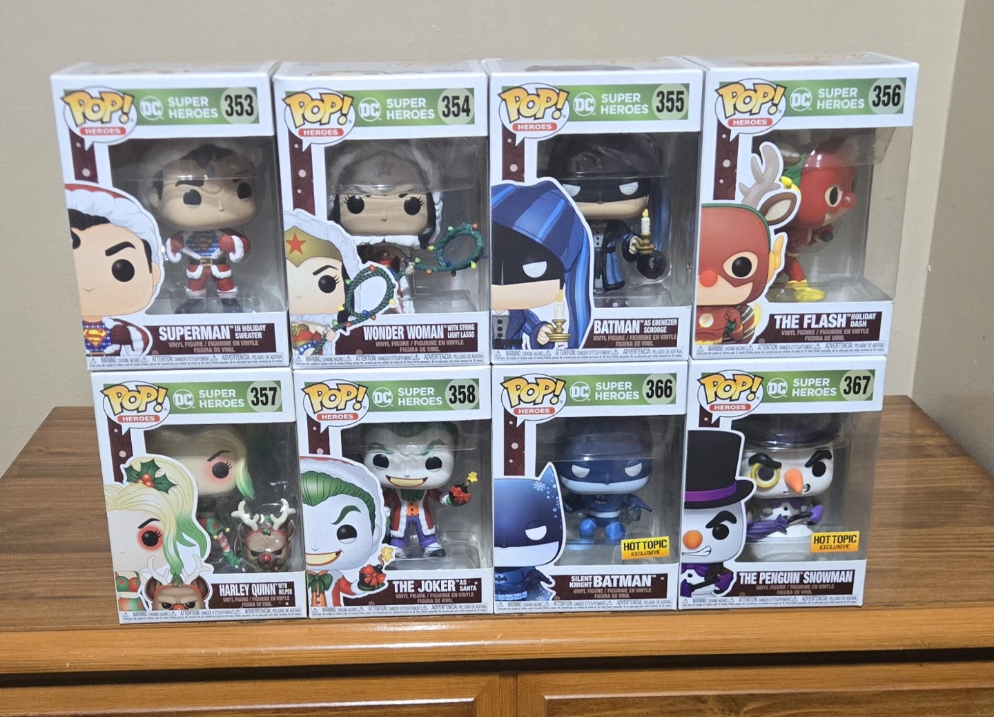 DC Super Heroes Holiday Funko Pops (Set) - photo 2