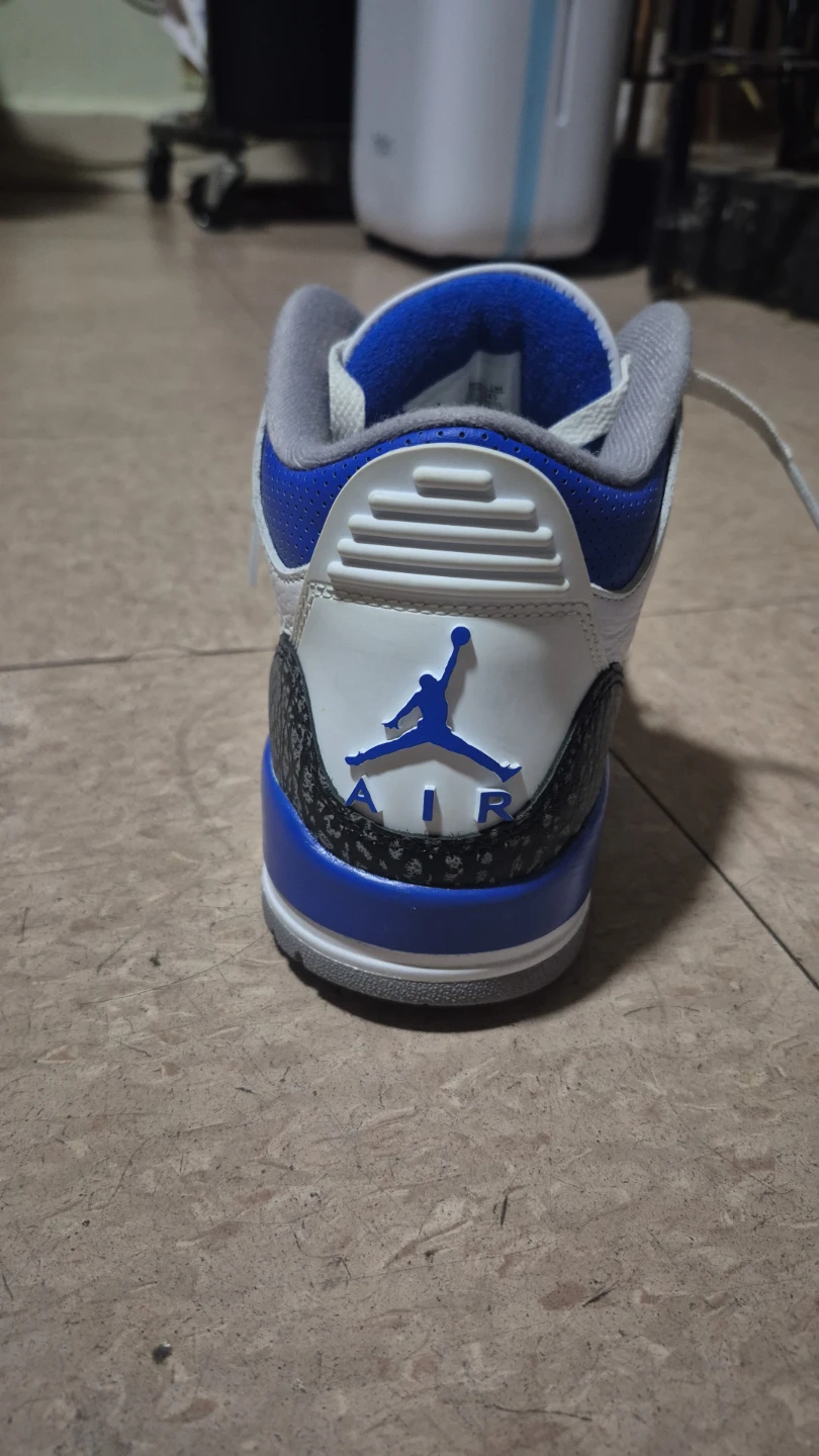 Air Jordan 3 "racer blue" Sneakers - photo 4