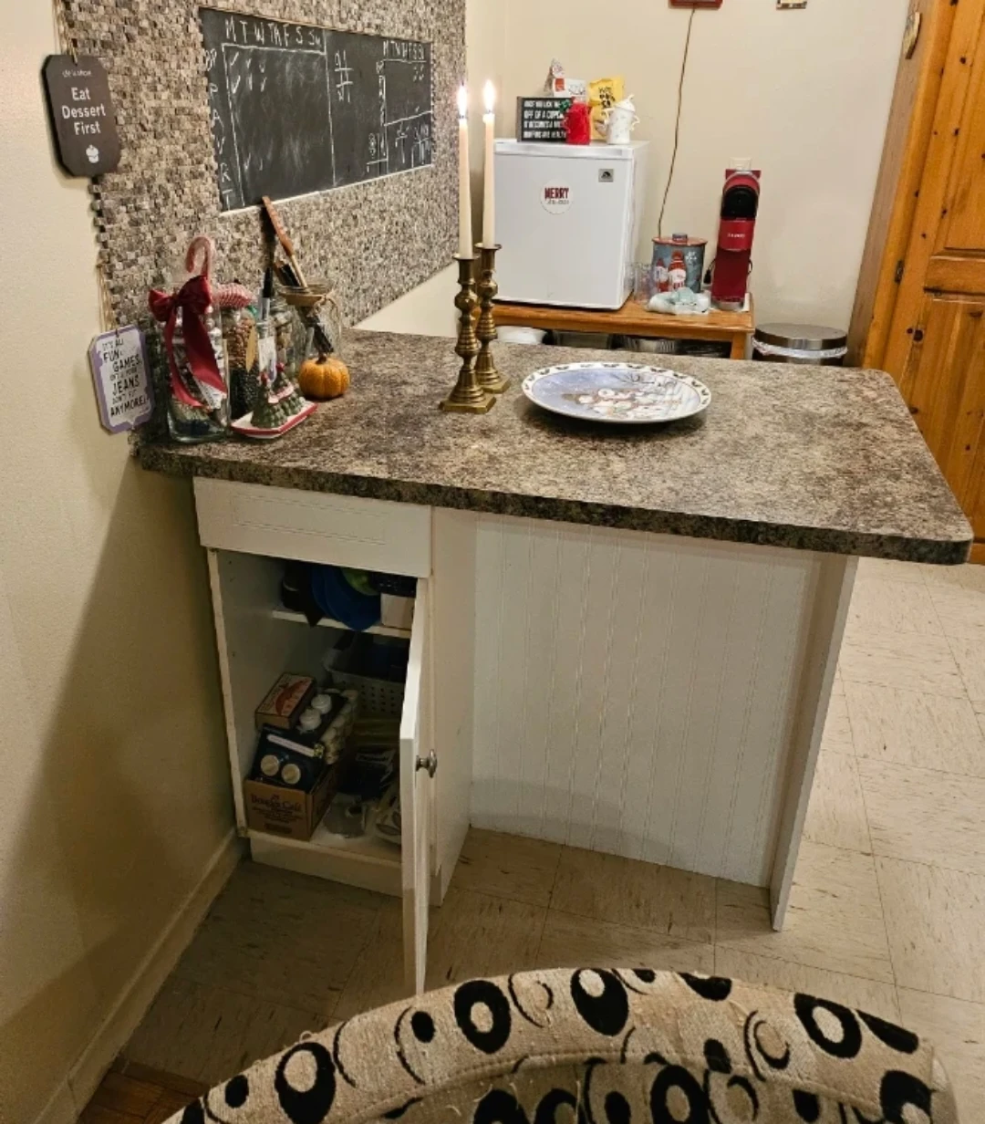 Kitchen / Dining Room Island - photo 5