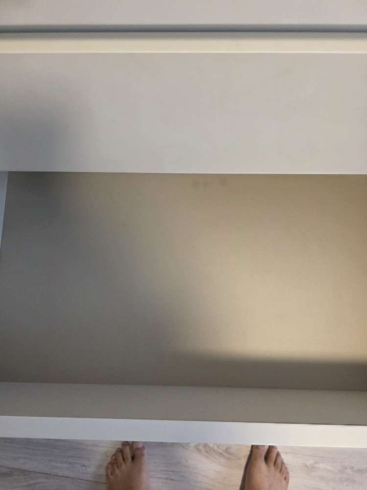 White 4-Drawer Dresser - photo 3