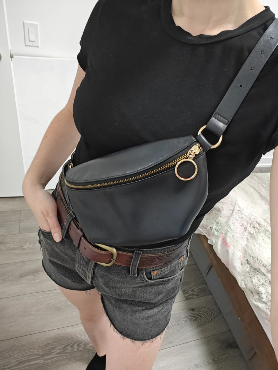 H&M Black Faux Leather Fanny Pack - photo 2