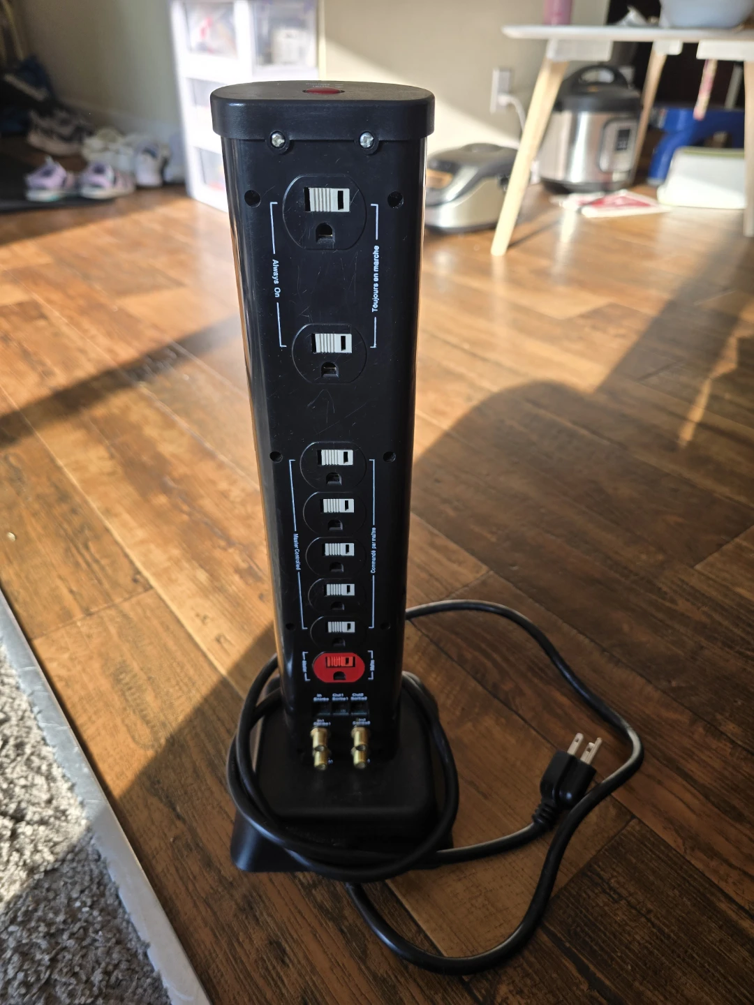 NOMA 8-Outlet Vertical Smart Strip - photo 3