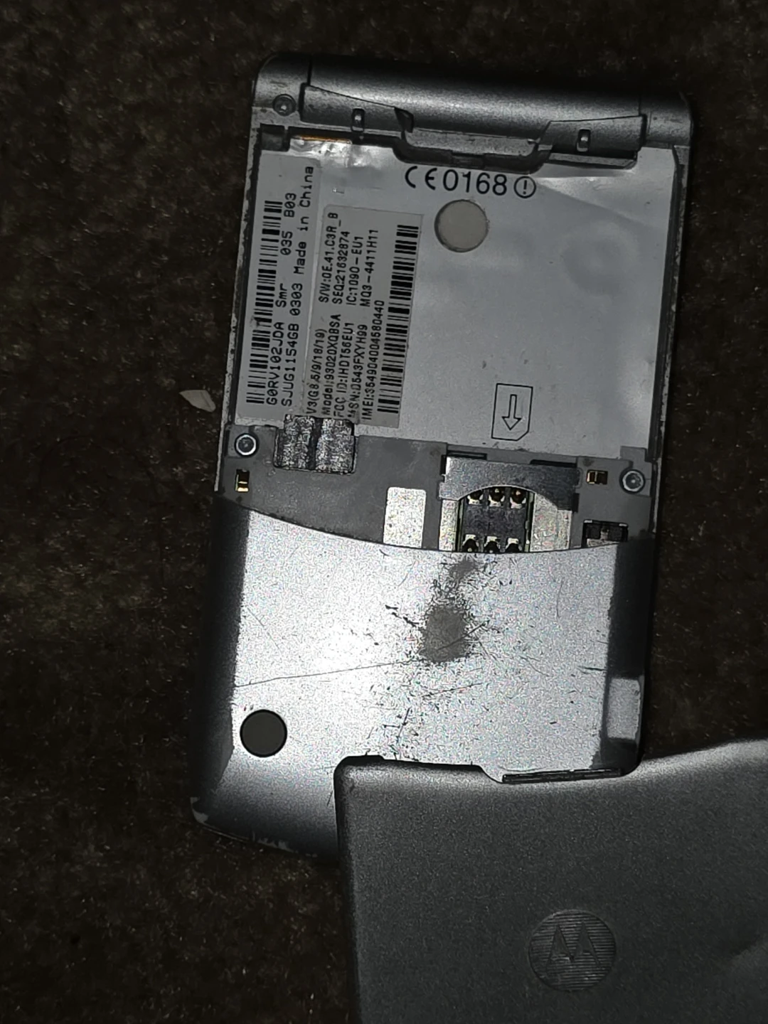 Motorola RAZR V3 Cell Phone - photo 2