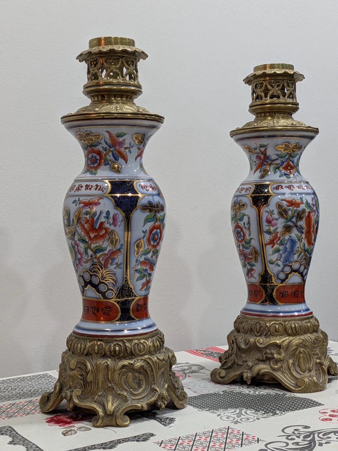 Pair of Antique Bronze/Brass Mounted Imari style Porcelain Vases - photo 3