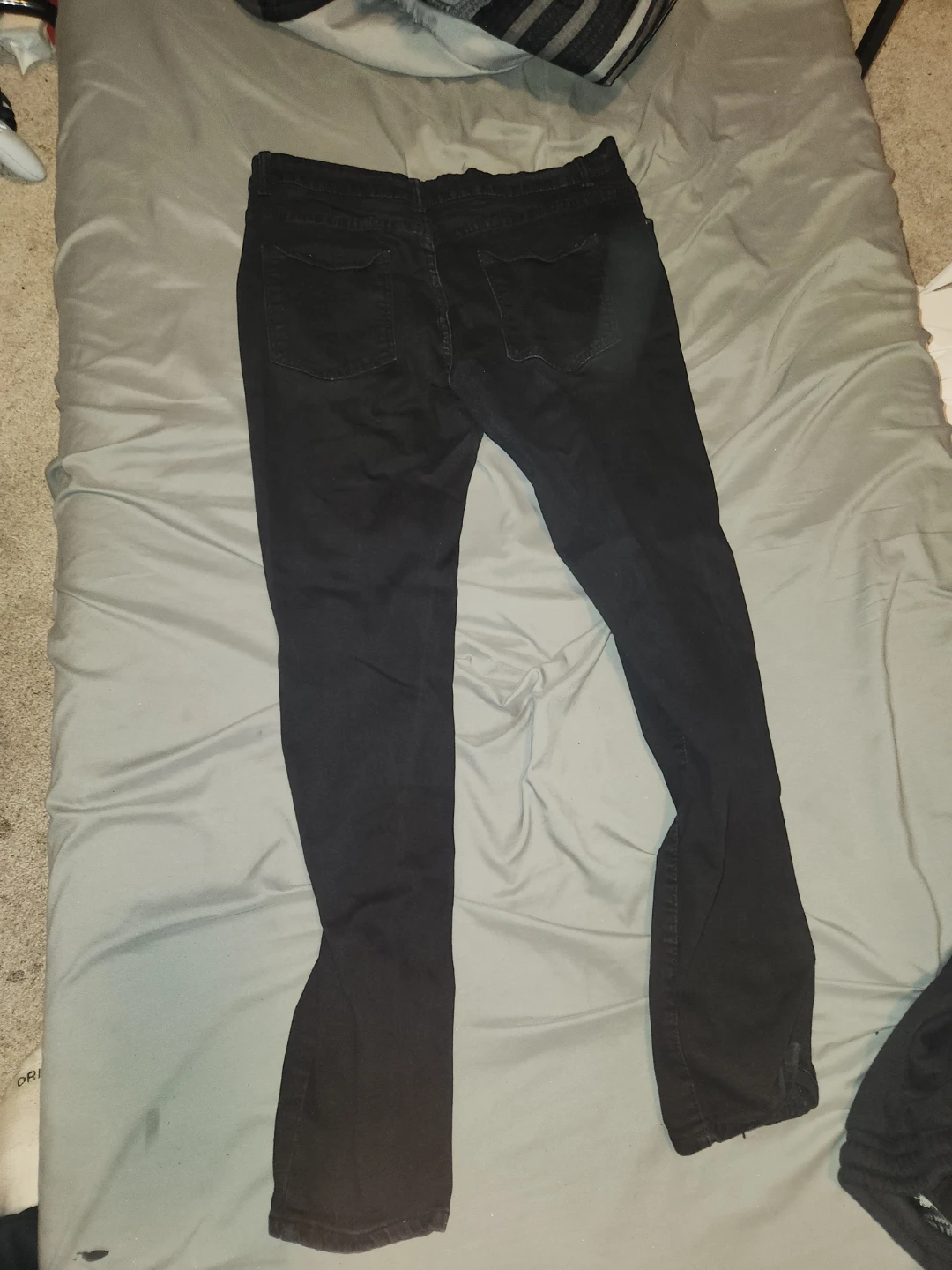 Black Distressed Jeans Size 34 - photo 2