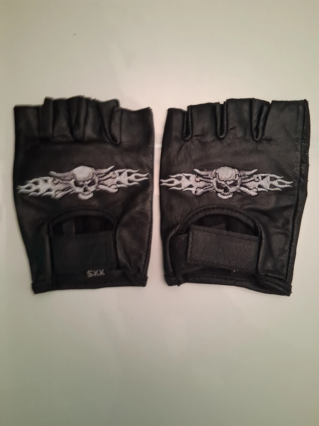 Black Fingerless Gloves with Skull and Flames - Size XXS
