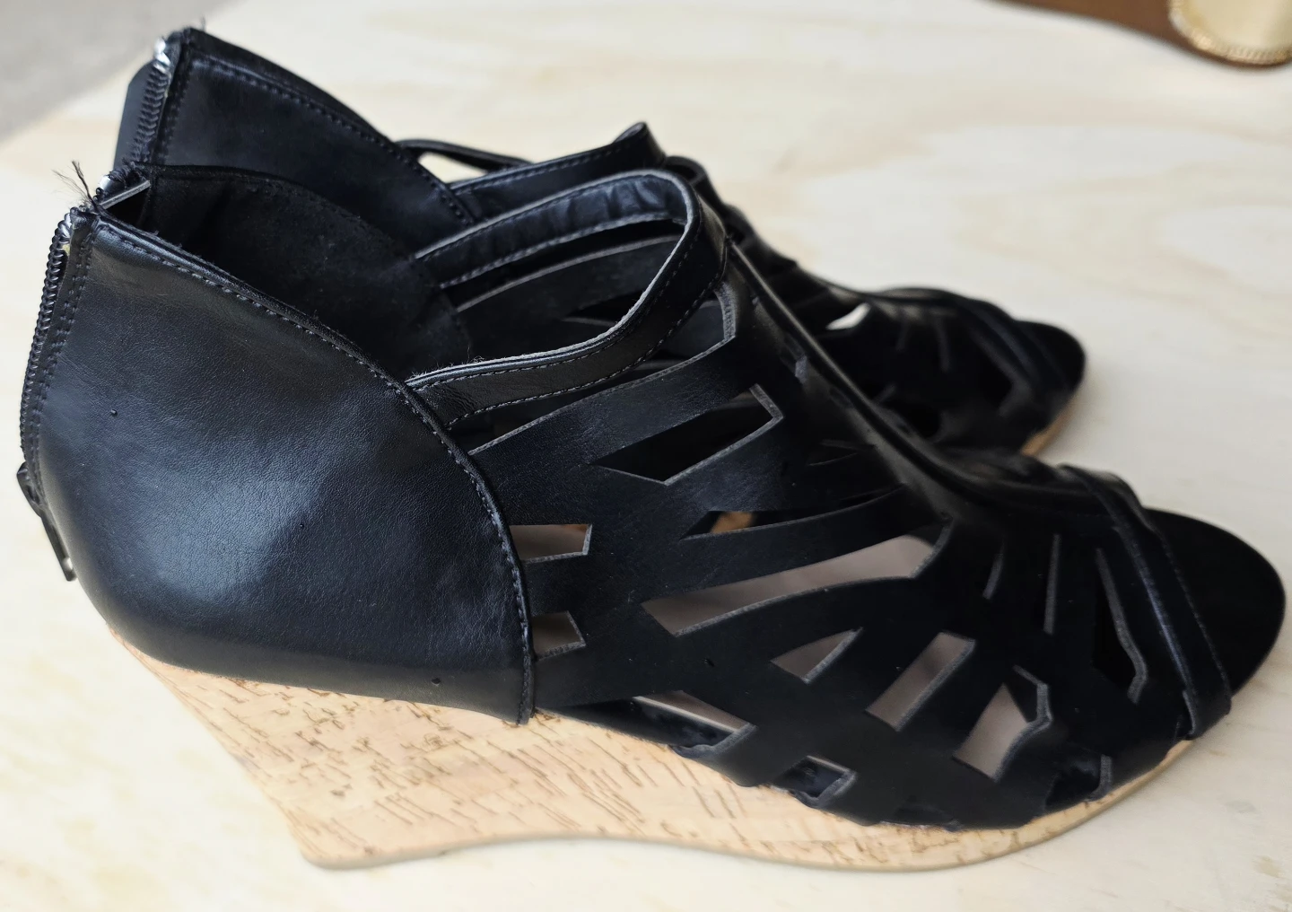 5 pairs set of lady's shoes n sandals - photo 3