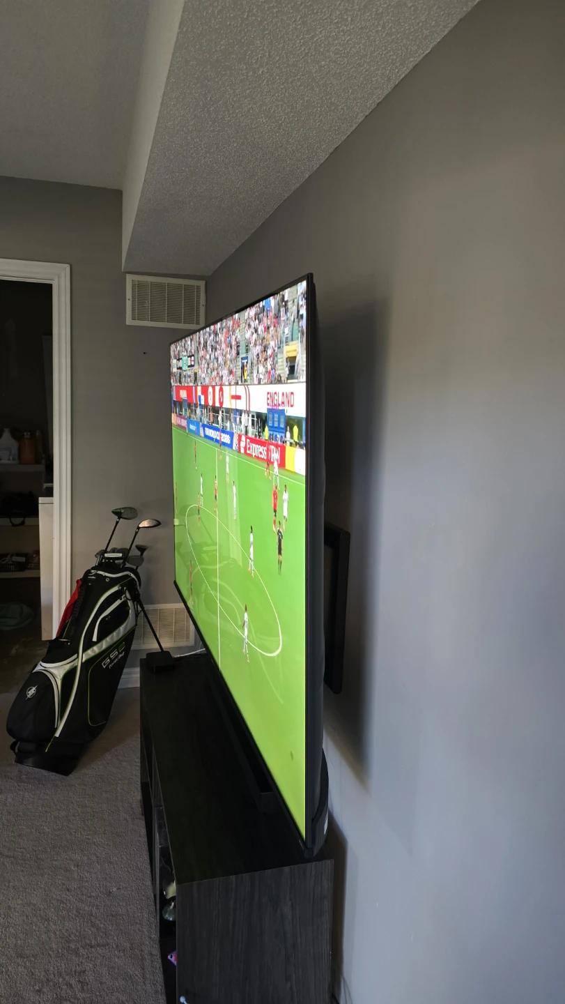 75" TV and sound bar - photo 3