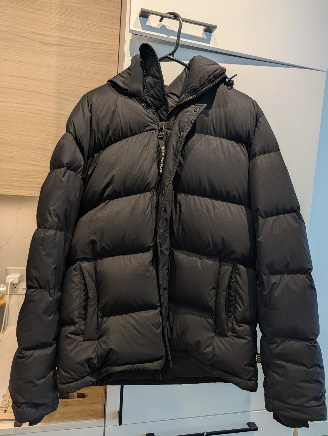 Aritzia mens The Super Puff Jacket