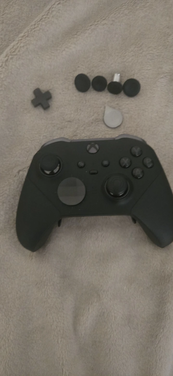XBOX ELITE 2 CONTROLLER LIKE NEW