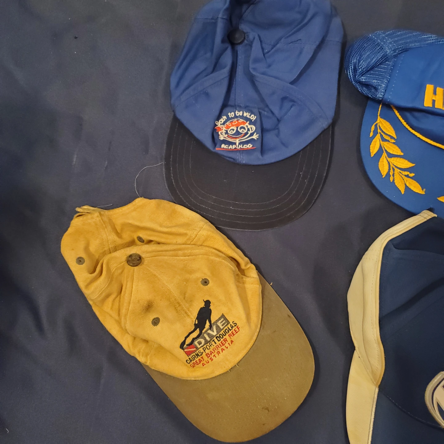 Vintage destination hats - photo 2