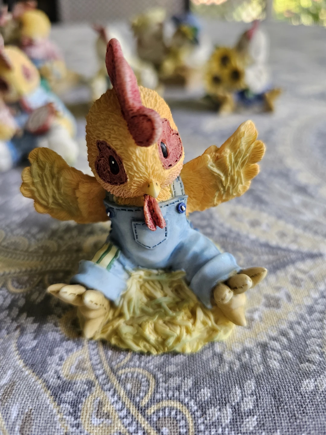 Mary's  Henhouse  Enesco  collection - photo 2