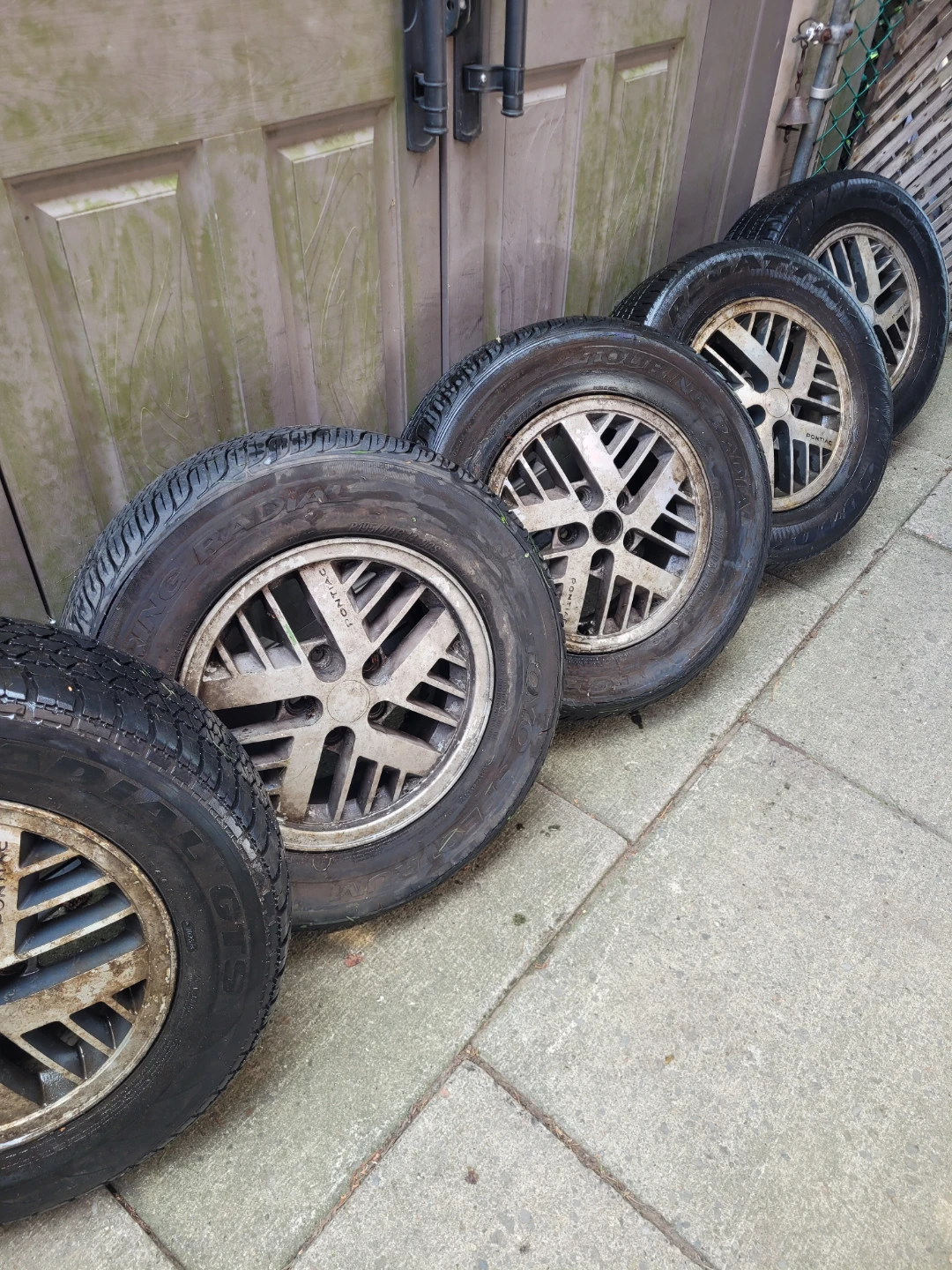 Set of 6 vintage Pontiac Wheels and Tires - photo 2