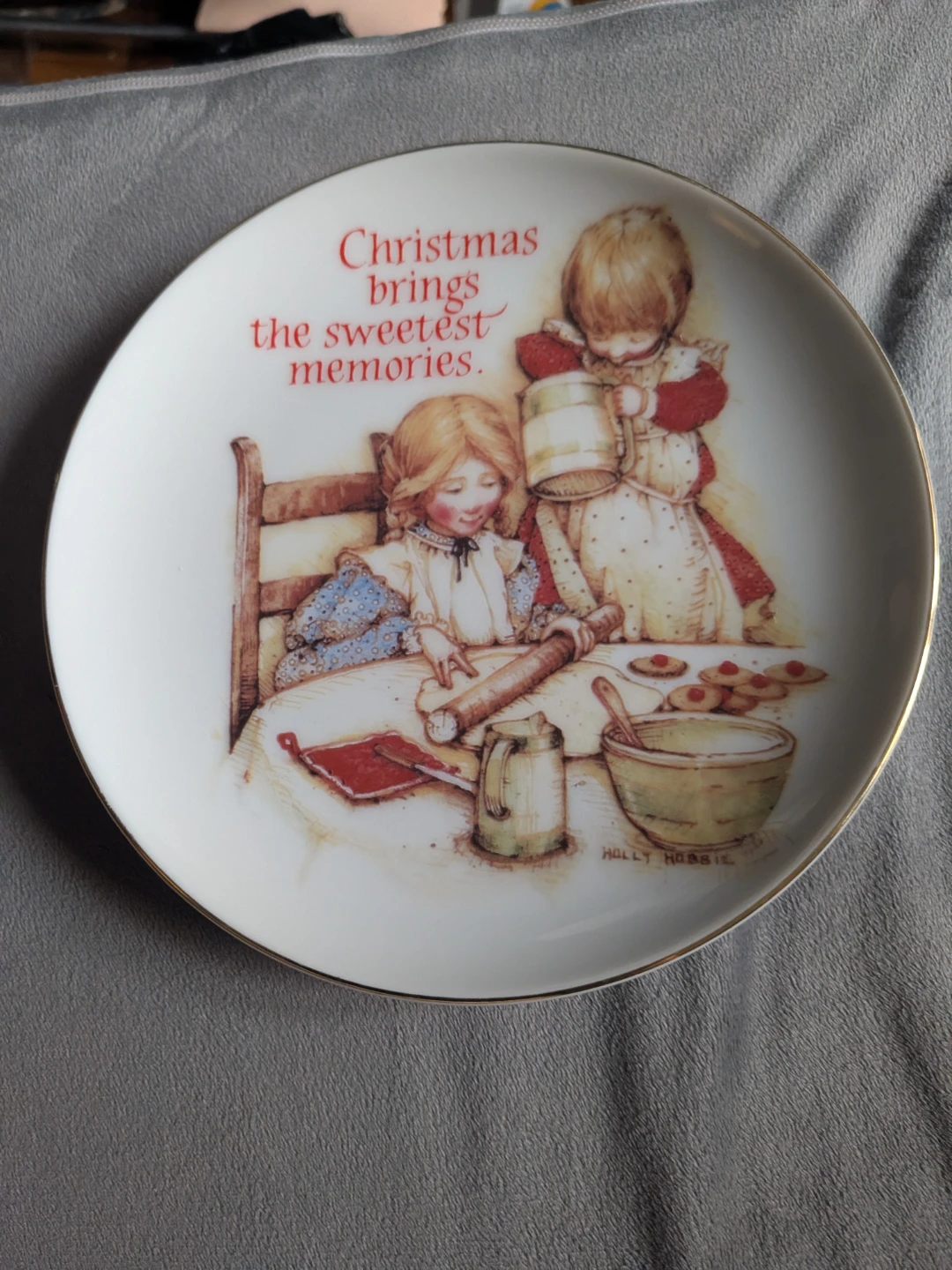 Holly Hobbie Sweet Memories Christmas Keepsake Plate