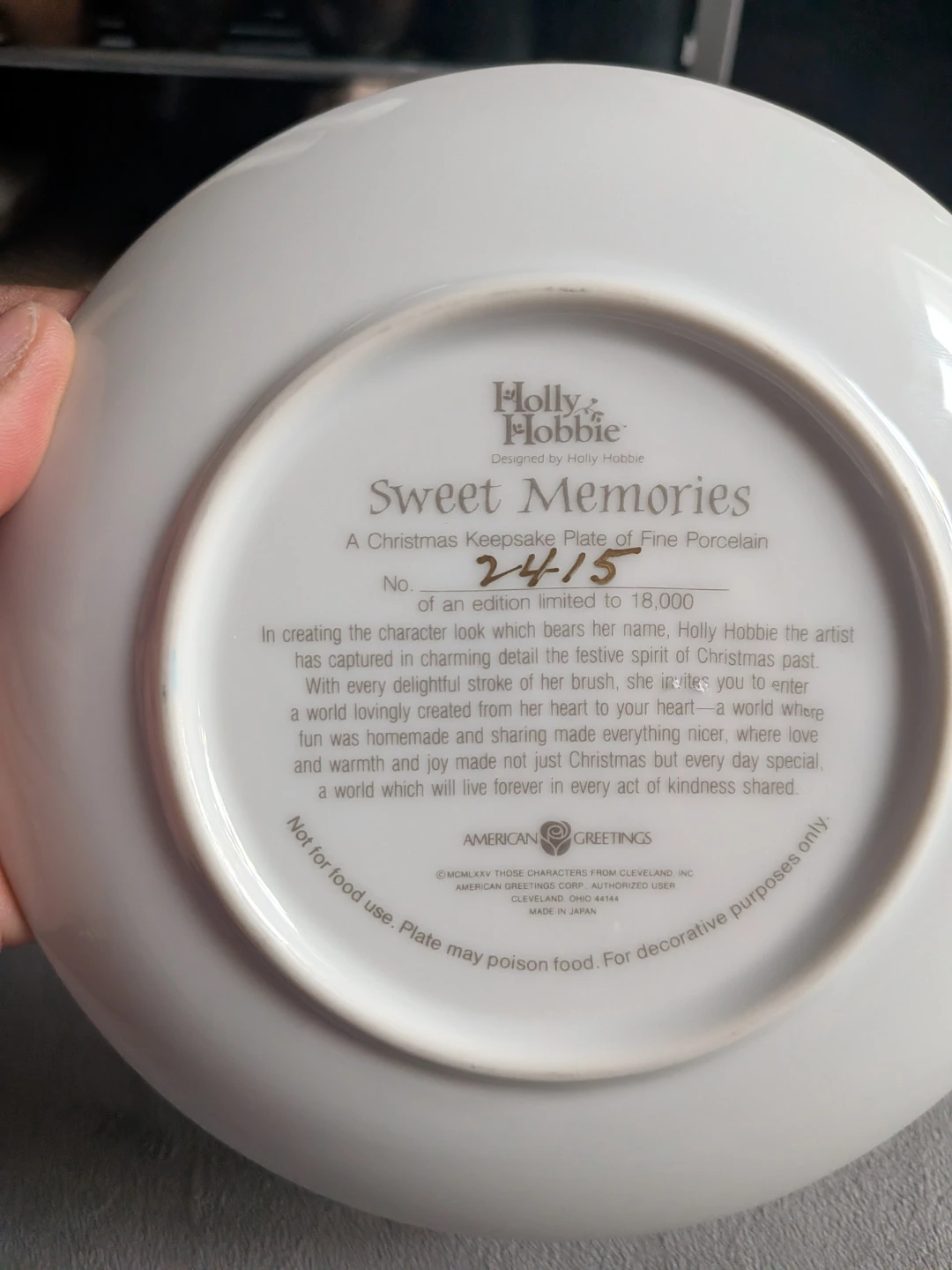 Holly Hobbie Sweet Memories Christmas Keepsake Plate - photo 3