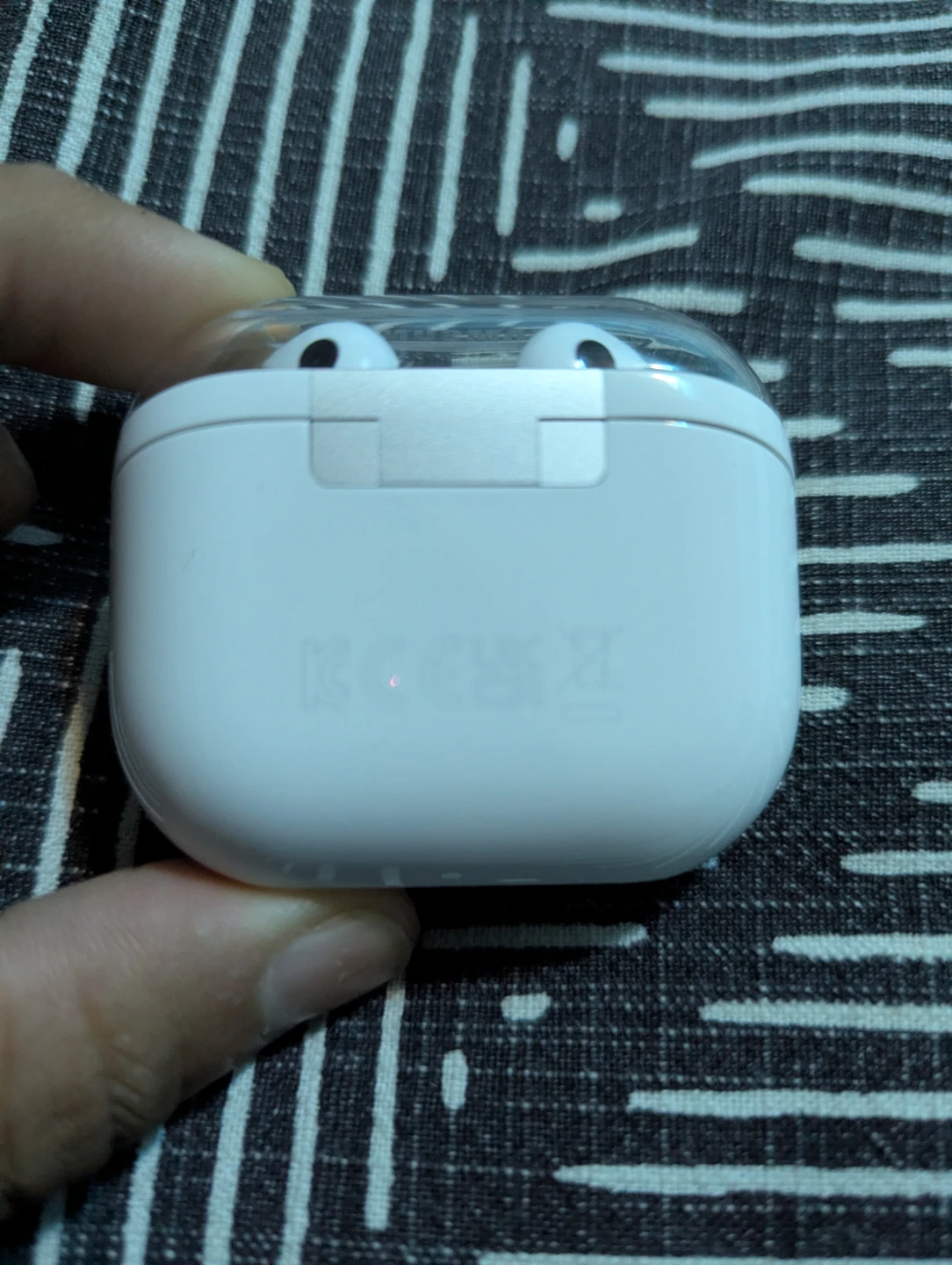 Samsung Galaxy Buds3 Pro - White - Excellent Condition - photo 3