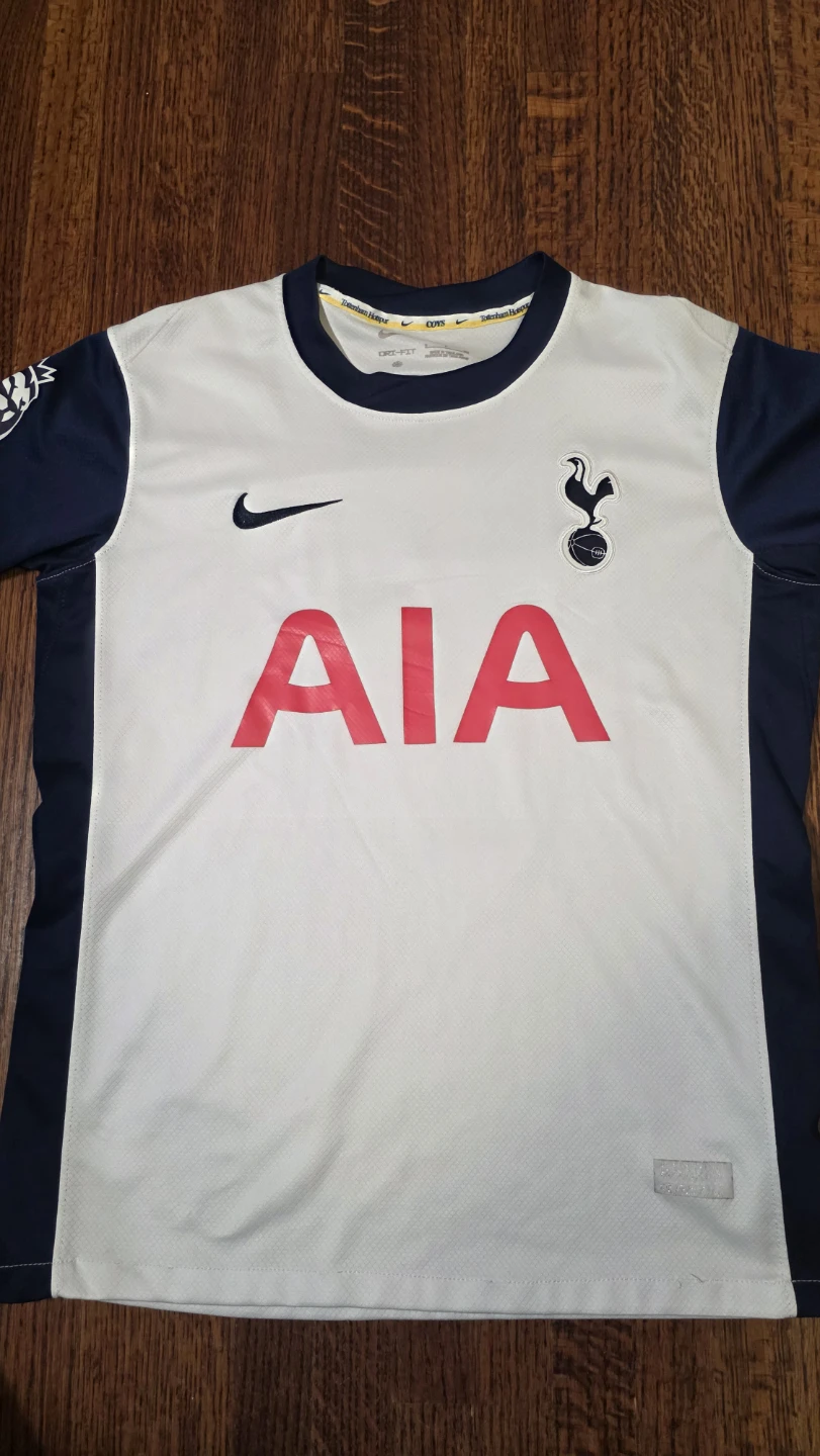 Son Tottenham 2024-25 - photo 2