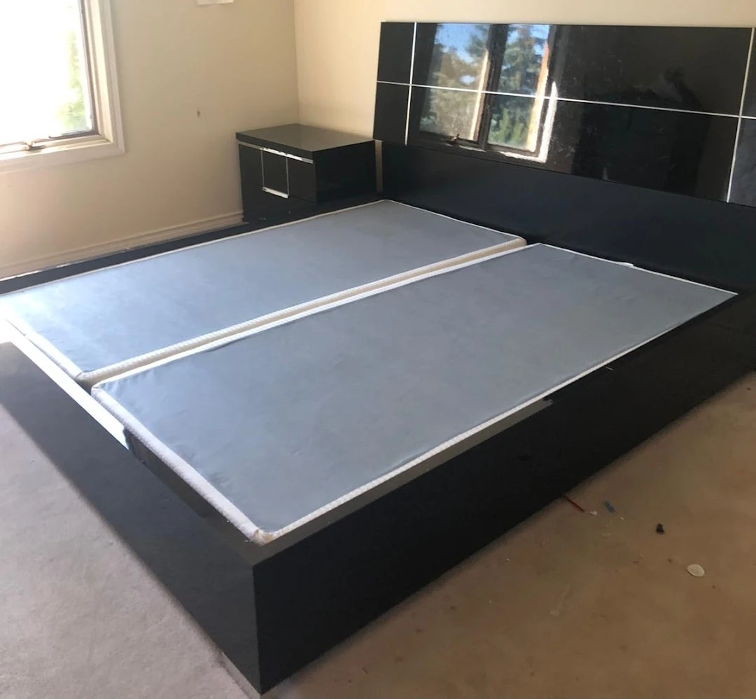 Black Modern Platform Bedroom Set with Glossy Headboard