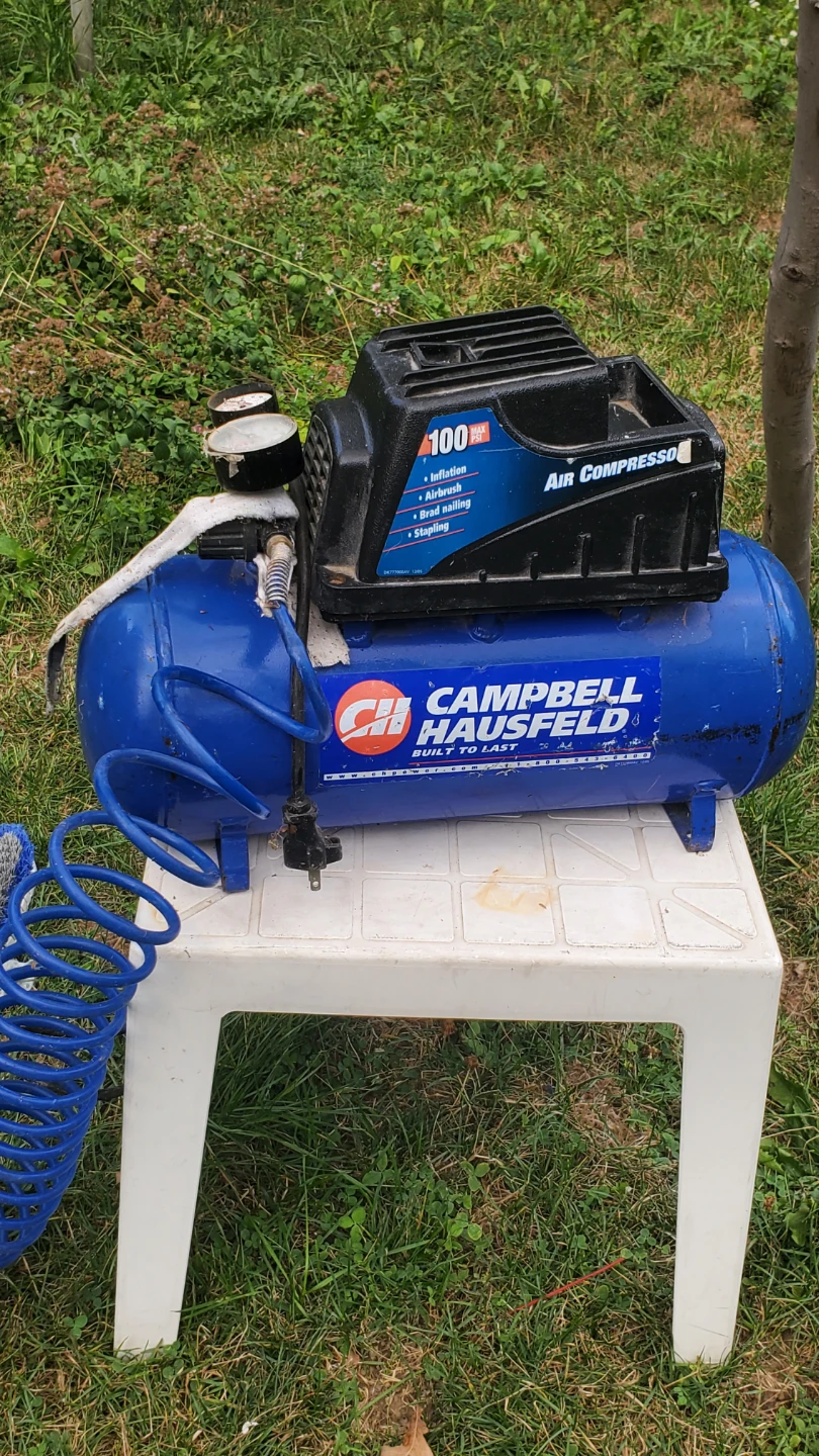 Campbell Hausfeld 100 PSI Air Compressor