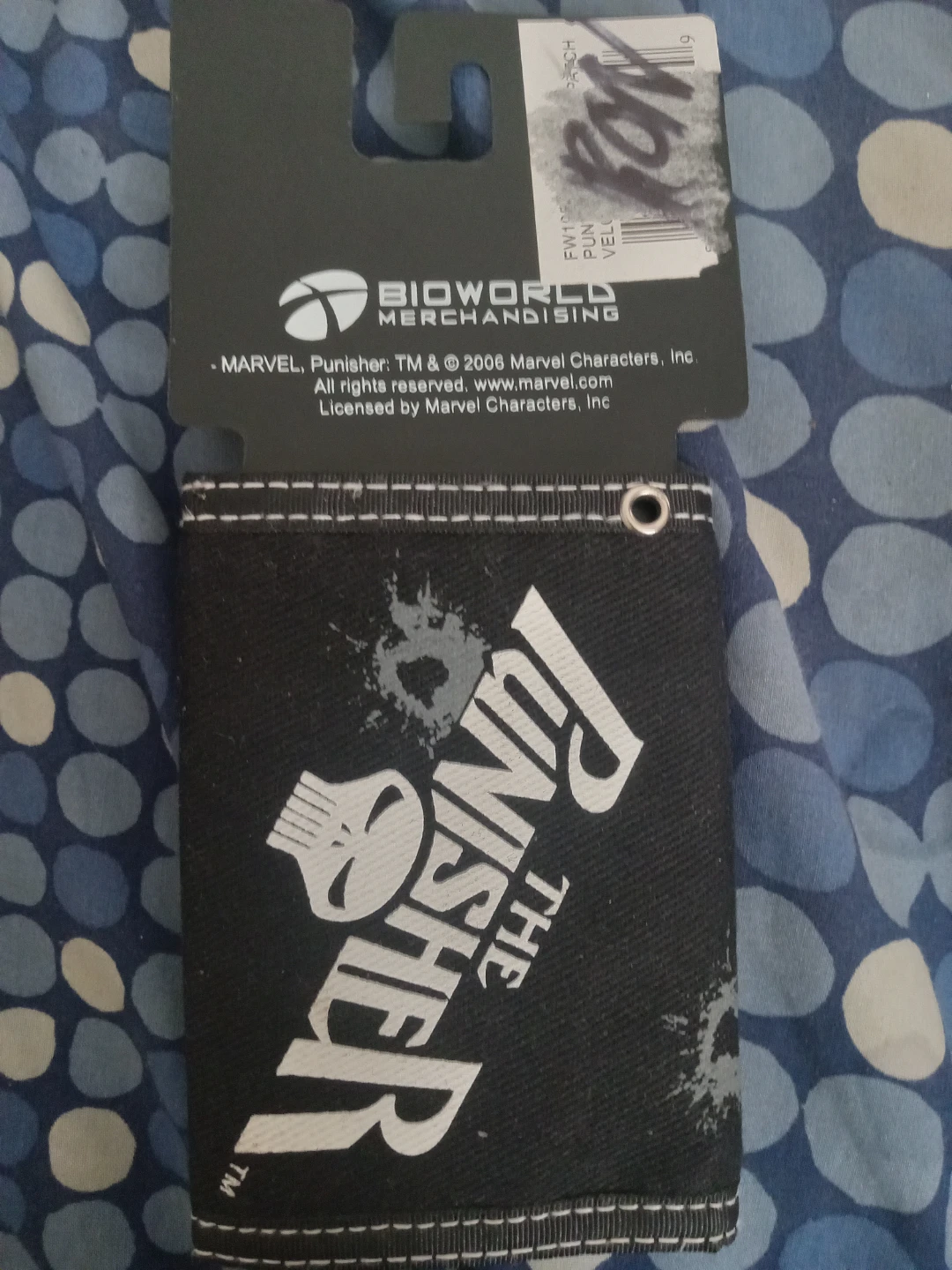 The Punisher Bioworld Bi-Fold Wallet - photo 2