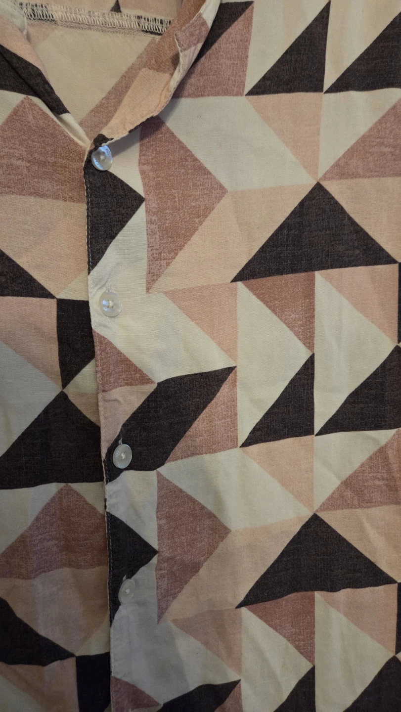 Hollister Short Sleeve Geometric Print Button-Up Shirt - photo 2
