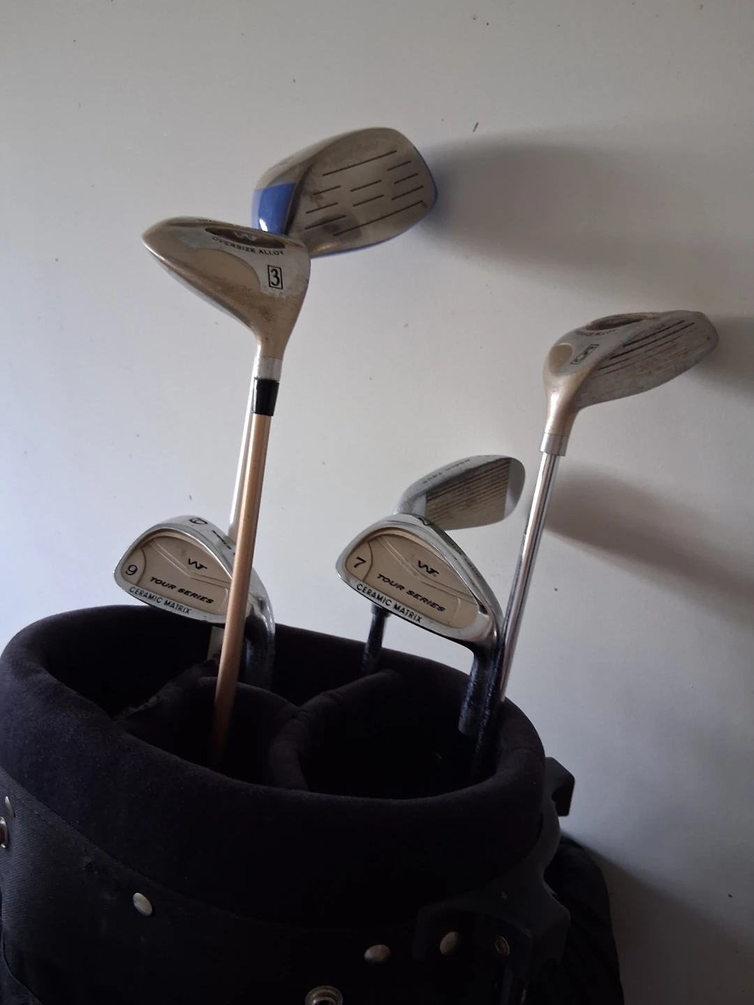 Wilson Golf Bag with Clubs - photo 5