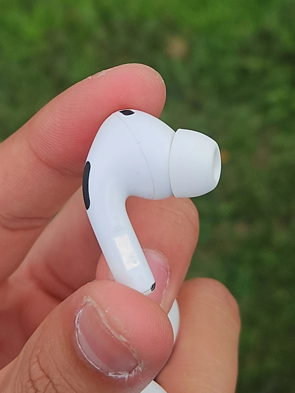 Authentic Clean Air Pods 2nd Gens - photo 5