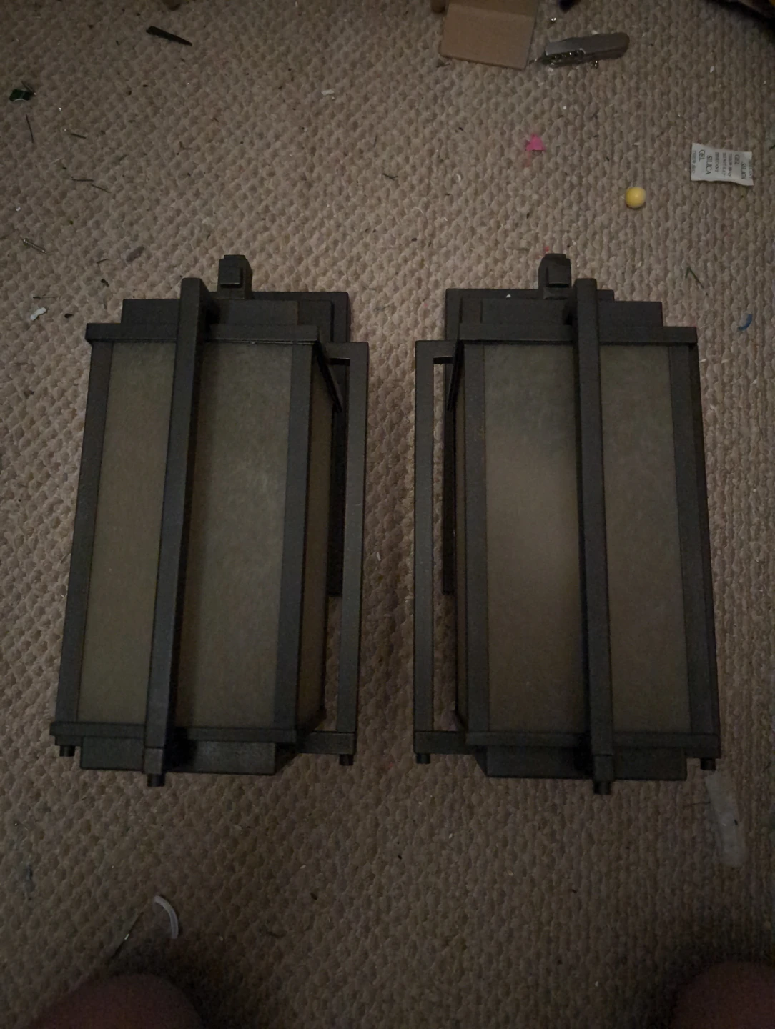 FREE 2 Outdoor Light Fixtures