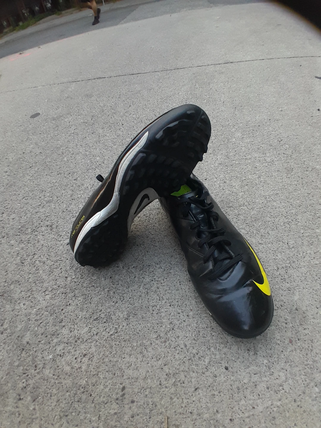 Nike Soccer Cleats Solid Men's Size 9 - photo 3
