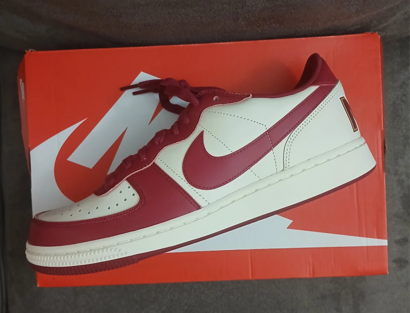 Nike Air Force 1 Low "Terminator" White Burgundy (Size 11)